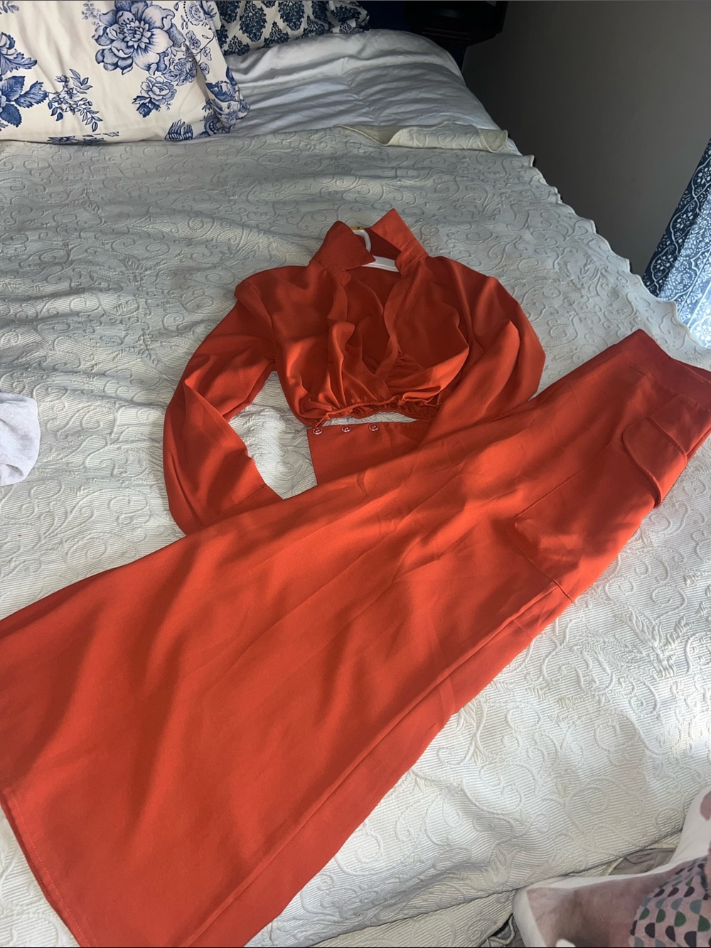 Gorg Chic Two-Piece Orange Crop Top & wide leg cargo pants  like pants sz med